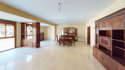 Apartment on Avenida de la República Argentina photo 3