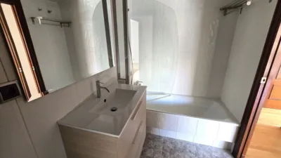 Apartment on Av. Estatut photo 8