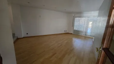 Apartment on Av. Estatut photo 5