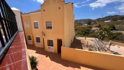 Townhouse in Urbanización - La Noria photo 14
