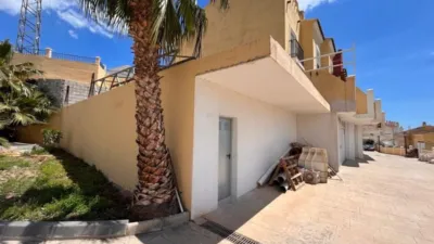 Townhouse in Urbanización - La Noria photo 9