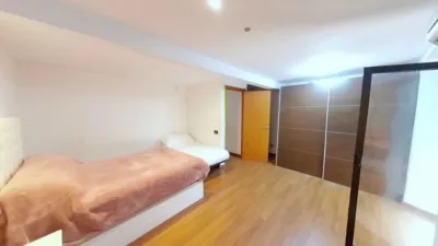 Flat on Carrer Nabril Baix photo 11