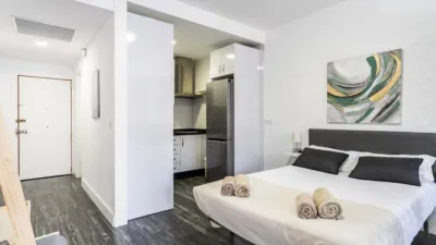 Studio for sale on Jacinto Benavente Street photo 9