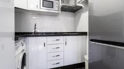Studio for sale on Jacinto Benavente Street photo 12