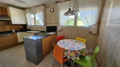 Chalet on Avinguda de Catalunya photo 56