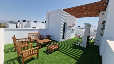 Terraced house in Santa Clara photo 2