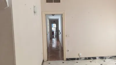 Piso en alquiler en Calle Asunción, 30, cerca de Calle Virgen de Regla, Los Remedios (Distrito Los Remedios. Sevilla Capital) de 2.000 €<span>/mes</span>