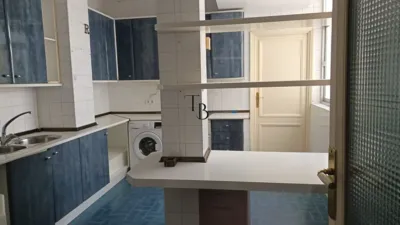 Piso en alquiler en Calle Asunción, 30, cerca de Calle Virgen de Regla, Los Remedios (Distrito Los Remedios. Sevilla Capital) de 2.000 €<span>/mes</span>