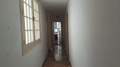Piso en alquiler en Calle Asunción, 30, cerca de Calle Virgen de Regla, Los Remedios (Distrito Los Remedios. Sevilla Capital) de 2.000 €<span>/mes</span>