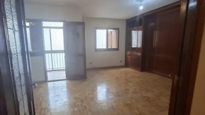 Flat on Albareda Street photo 5