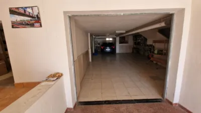 House in the Center photo 20