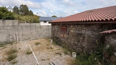 Casa – Avenida do Marqués de Figueroa, O Chao - Más