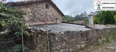 Stone house with 2 floors in Linares, (Brion). The ground floor is used as a cellar or stables. The upper floor has a wood-burning kitchen, living room, dining room, bathroom and bedroom. Uralite roof with iron beams and wooden panels. Very quiet area. It has a granary, cellar and land. 3 km from San Felipe Castle and Cariño beach, and 10 km from Ferrol. Storage room. The sale price does not include taxes (ITP/AJD) nor Notary or Land Registry fees. REQUEST Detailed Information Sheet for the property Note: The information contained in this advertisement is purely informative and indicative, lacking contractual value. Data, areas, features, price and other information may be subject to possible errors, omissions, modifications or withdrawal of the property from the market without prior notice. photo 28