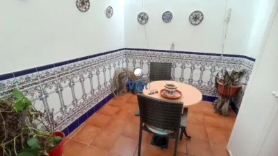 House in the Centre photo 2