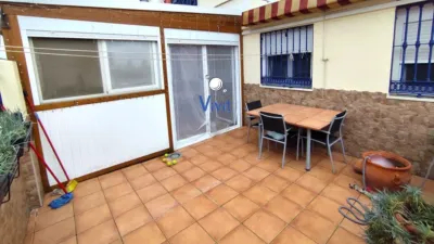 Apartment in Nueva Alcalá Area photo 3