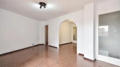 Flat in Carrer de Roca i Roca photo 8