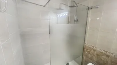 Apartment on Carrer de Lavoisier photo 24