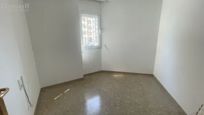 Apartment on Carrer de Lavoisier photo 9