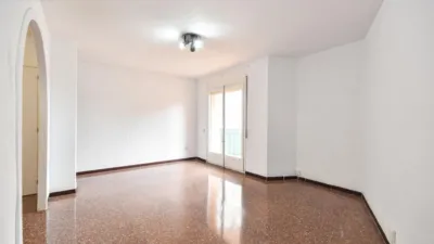 Flat in Carrer de Roca i Roca photo 4