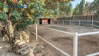 Terreno en venta en Avenida del Arquitecto Félix Candela - Más