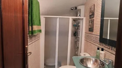 Semi-detached house in Junta de Voto photo 16