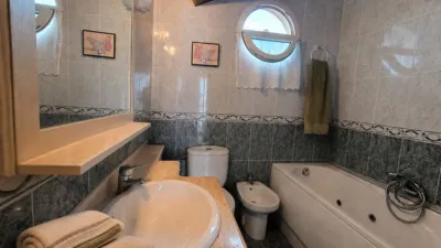 Semi-detached house in Junta de Voto photo 43