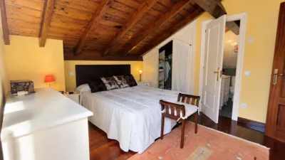 Semi-detached house in Junta de Voto photo 39