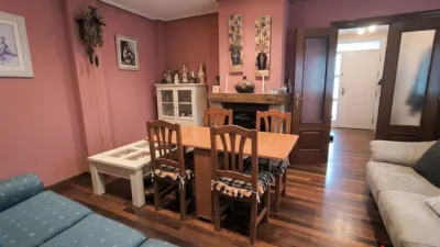 Semi-detached house in Junta de Voto photo 6