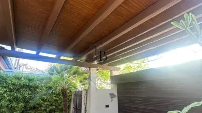 Chalet on Ignacio Garrido Street, No. 1 photo 4