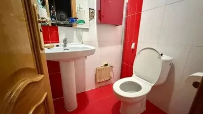 Flat on Carrer de Costabona photo 9