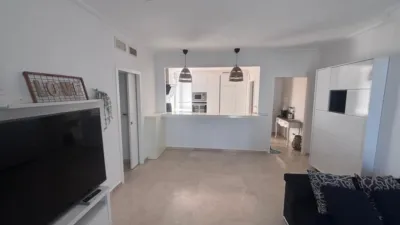 Apartment in Ensanche photo 2