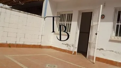 Terraced House on Avenida de las Lumbreras photo 10
