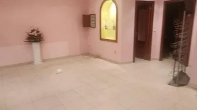 Local comercial en alquiler en Ensanche A - Vista 2
