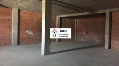 Local comercial en venta en El Feal - Vista 3