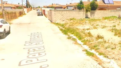 Rustic plot on Calle Peral Silvestre, No. 15 photo 3
