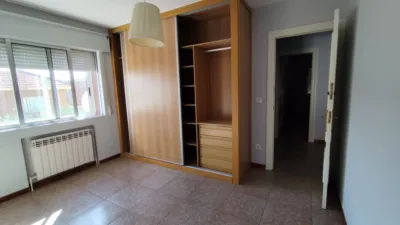 Apartment on Calle del Pisuerga photo 19
