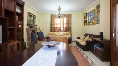 Chalet in Fuerte del Rey photo 9
