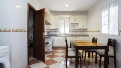 Chalet in Fuerte del Rey photo 15