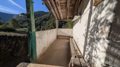 Rustic Finca at Calle Yera, No. 29 photo 3