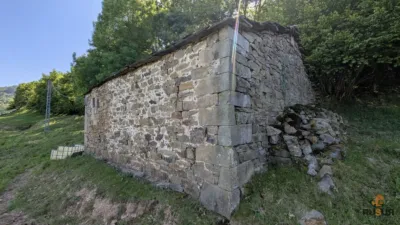 Rustic farm on Calle Hornedillo, No. 2247 photo 3