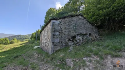 Rustic farm on Calle Hornedillo, No. 2247 photo 9