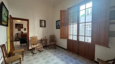 House in Centre photo 2