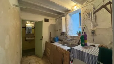 House in Centre photo 50