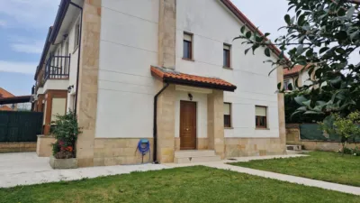 Chalet in Barrio de los Valles photo 4