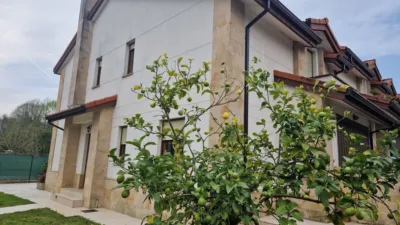 Chalet in Barrio de los Valles photo 9