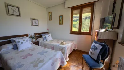 Chalet on Calle Candolias, No. 65 photo 11