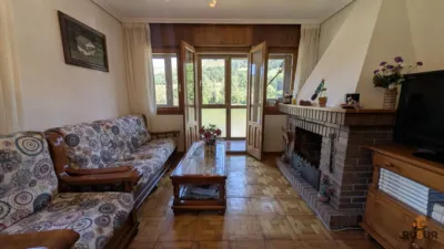 Chalet on Calle Candolias, No. 65 photo 6