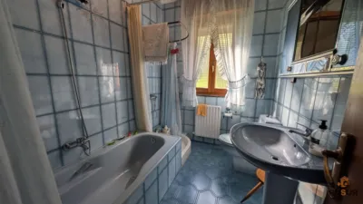 Chalet on Calle Candolias, No. 65 photo 9