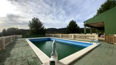 Casa – Villena, Las Virtudes - Más