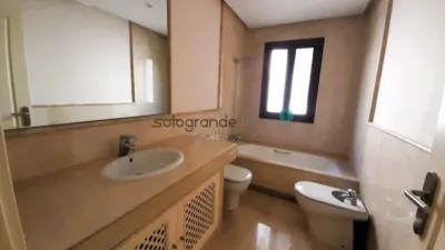 Apartamento en alquiler en Sotogrande Alto, Sotogrande Alto (Sotogrande) de 3.500 €<span>/mes</span>